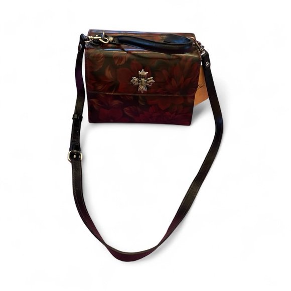 Patricia Nash Handbags - Patricia Nash Multicolor Floral Shoulder Bag NWT Rose Collection